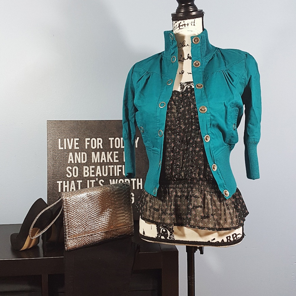 SALE! Miley Cyrus Max Azria green cropped jacket S